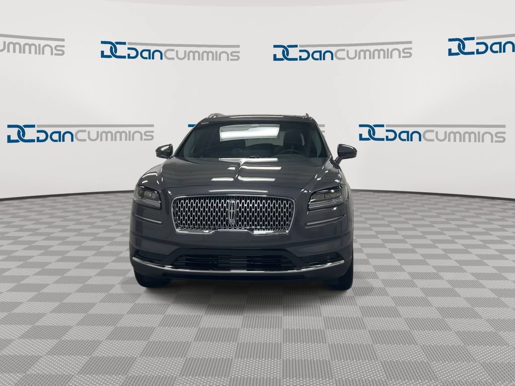Used 2023 Lincoln Nautilus Reserve AWD/4WD image 3