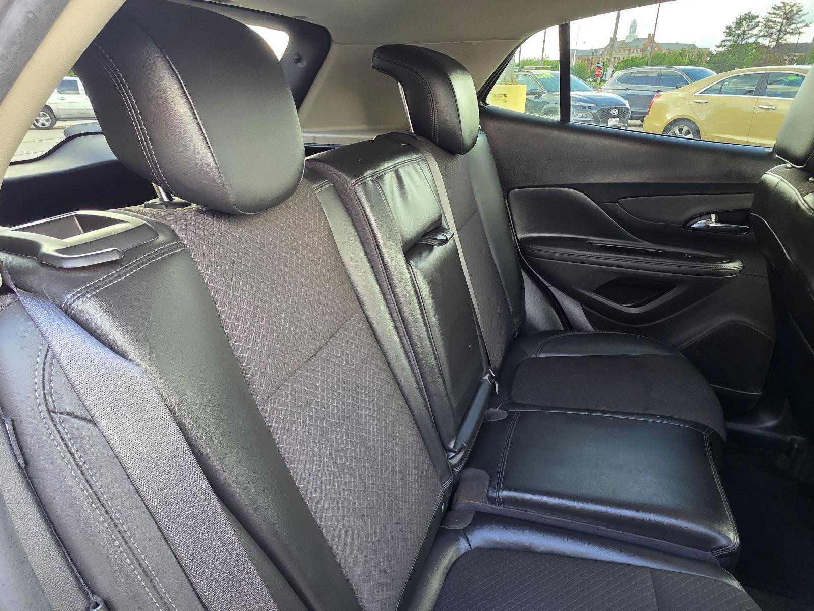 Used 2020 Buick Encore Preferred FWD image 28
