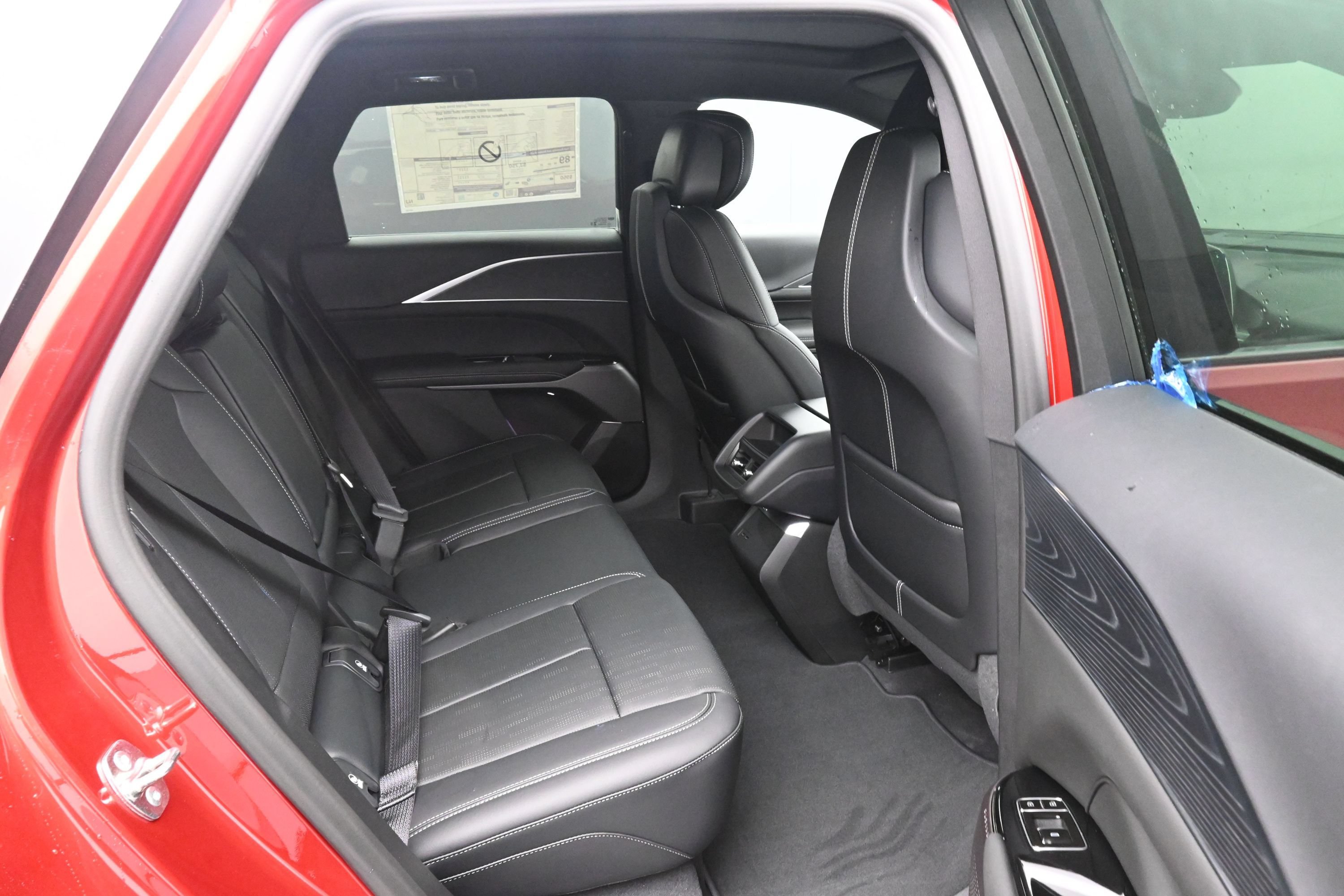 New 2026 Cadillac Lyriq Luxury w/ LPO, Floor Liner Package AWD/4WD image 12