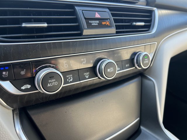 Used 2021 Honda Accord Touring image 11