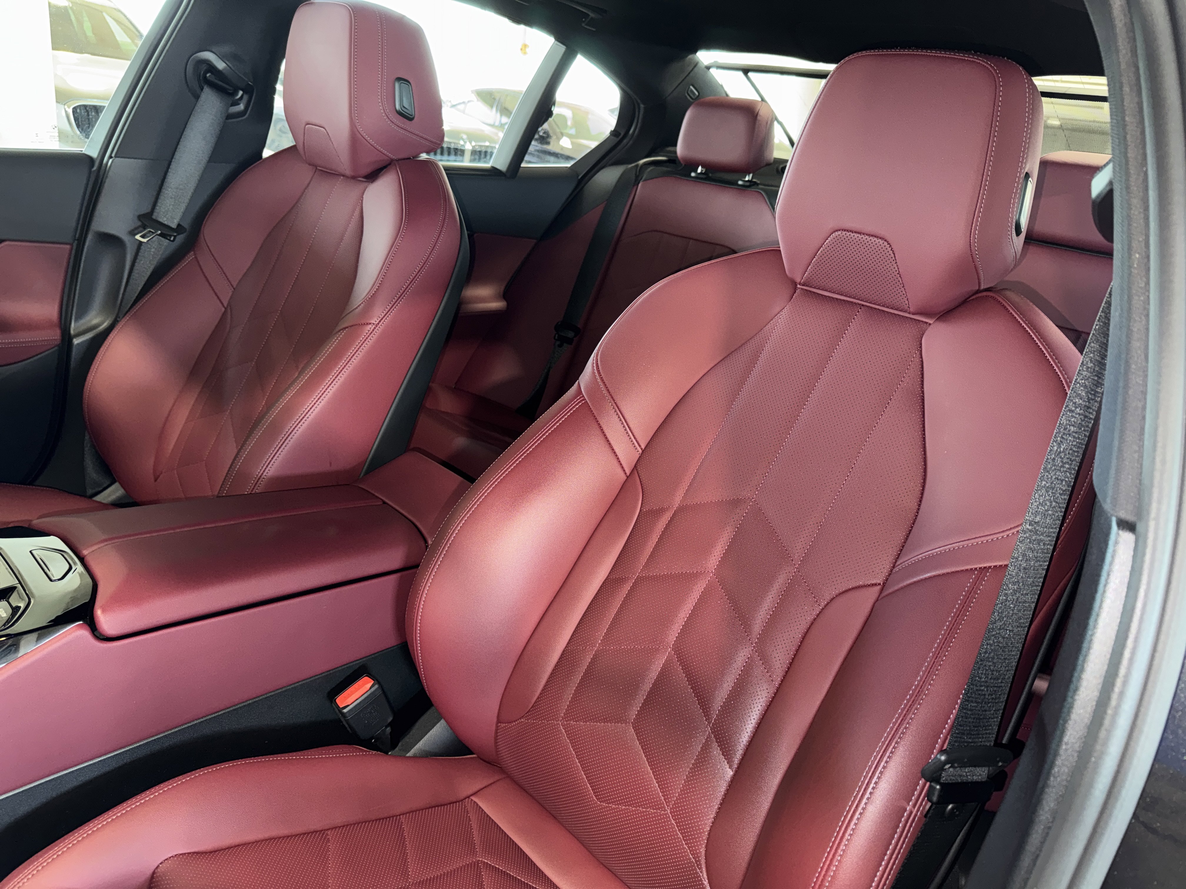 Certified 2025 BMW 530i image 33