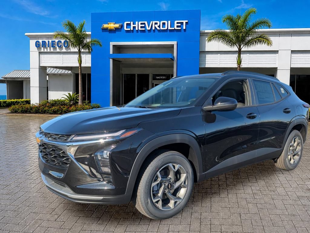 New 2026 Chevrolet Trax LT w/ Driver Confidence Package FWD image 3