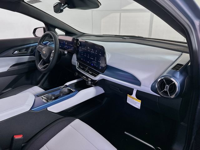 New 2026 Chevrolet Equinox EV LT image 31