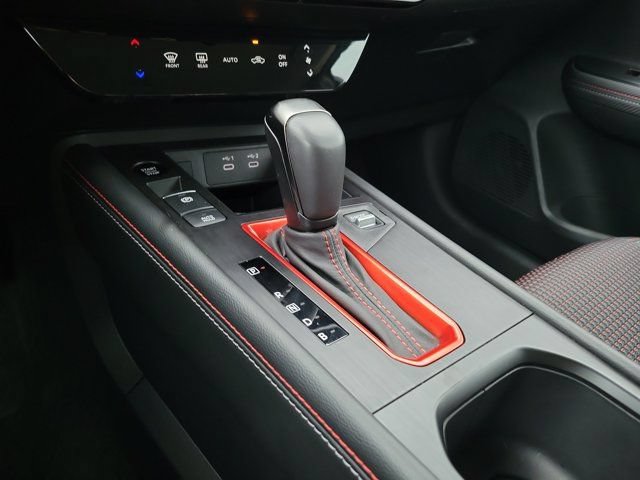 Certified 2026 Nissan Kicks SR FWD image 29
