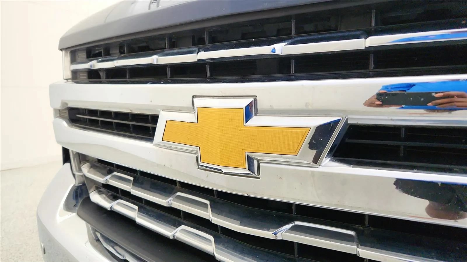 Used 2019 Chevrolet Silverado 1500 LTZ AWD/4WD image 16