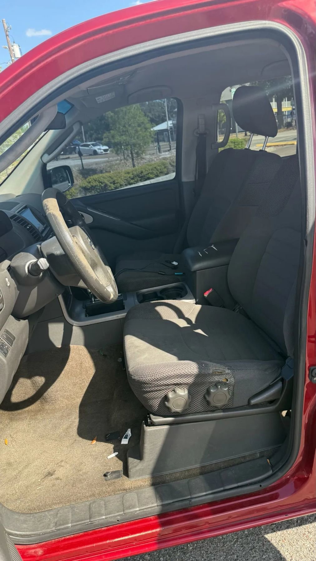 Used 2011 Nissan Pathfinder S image 10