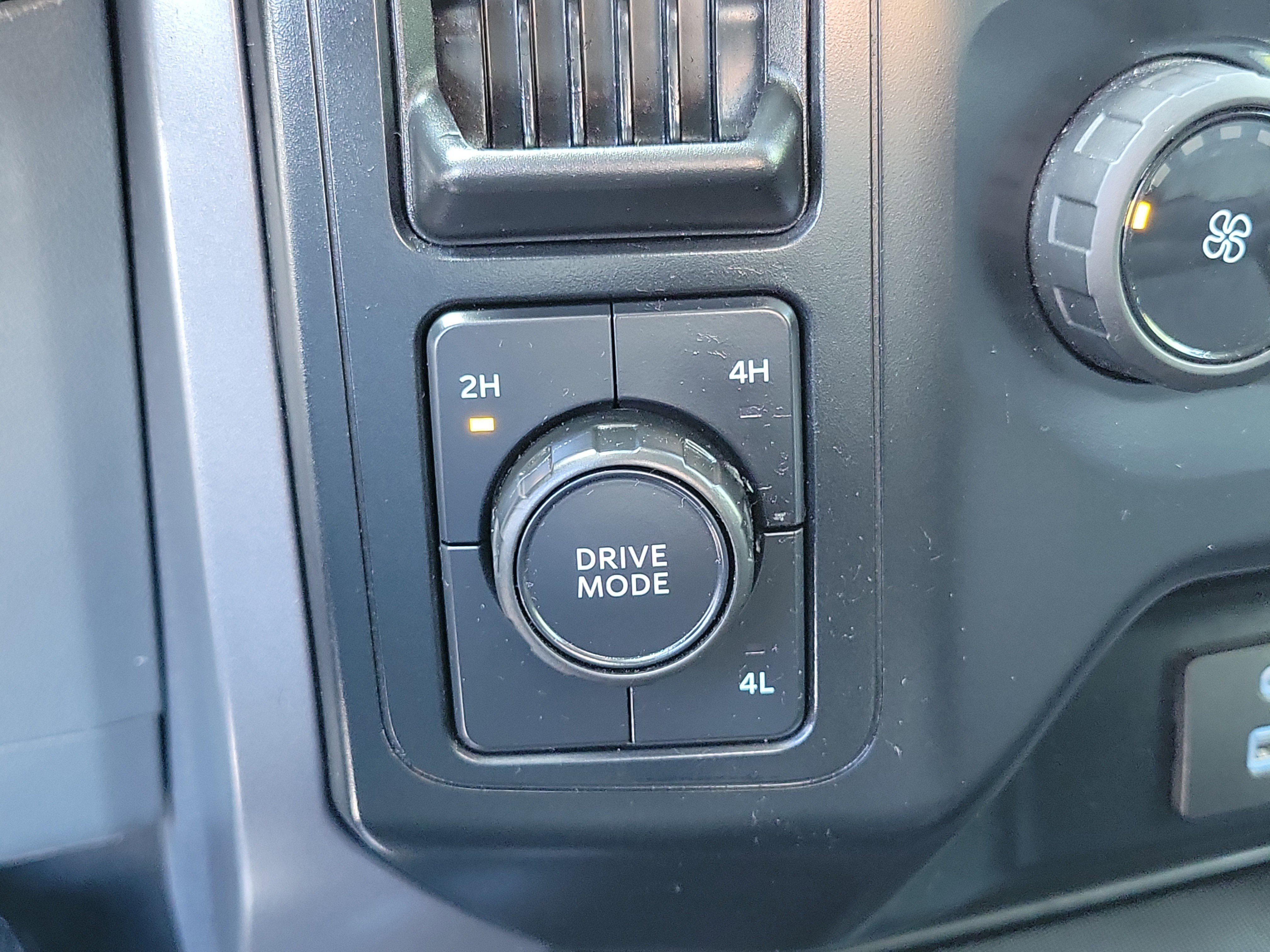 Used 2023 Ford F150 XLT image 31