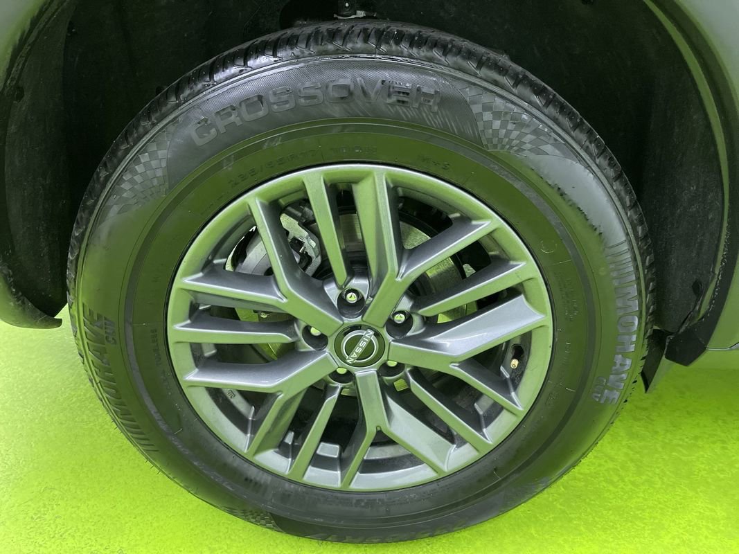 Used 2024 Nissan Rogue S image 14