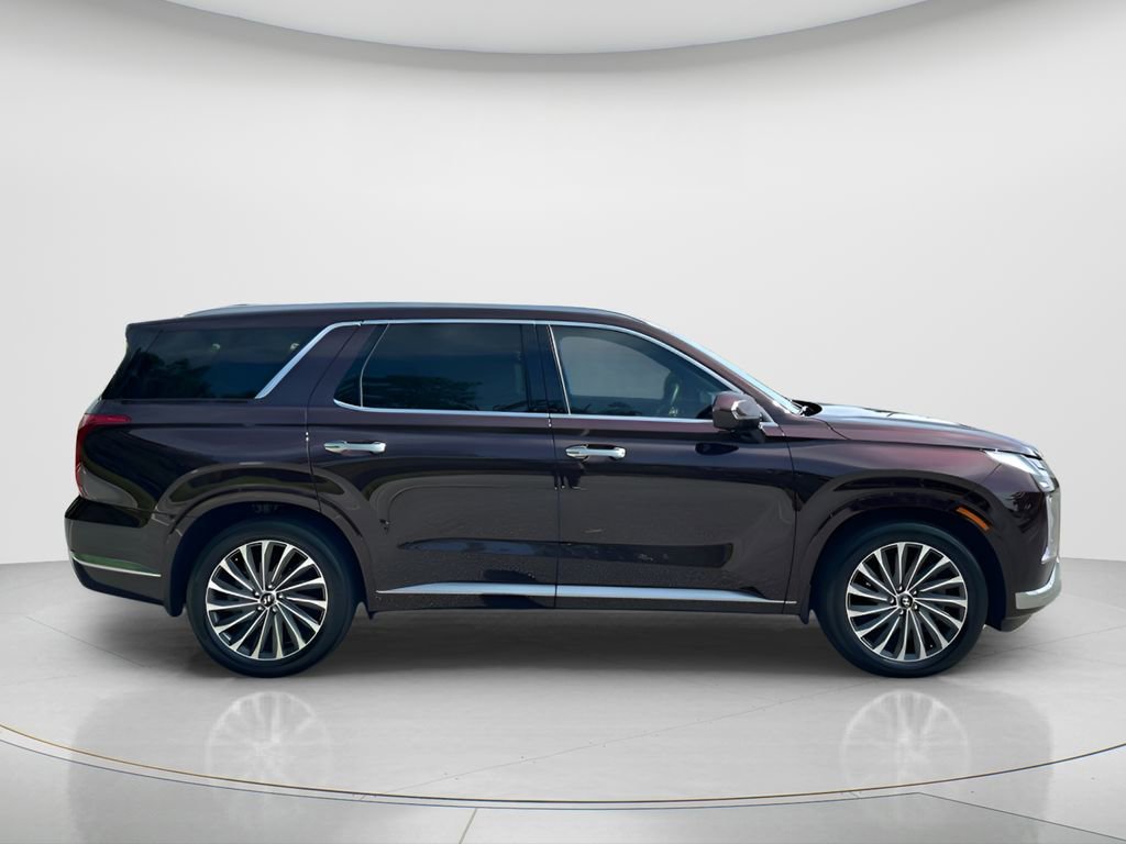 Used 2024 Hyundai Palisade Calligraphy image 4