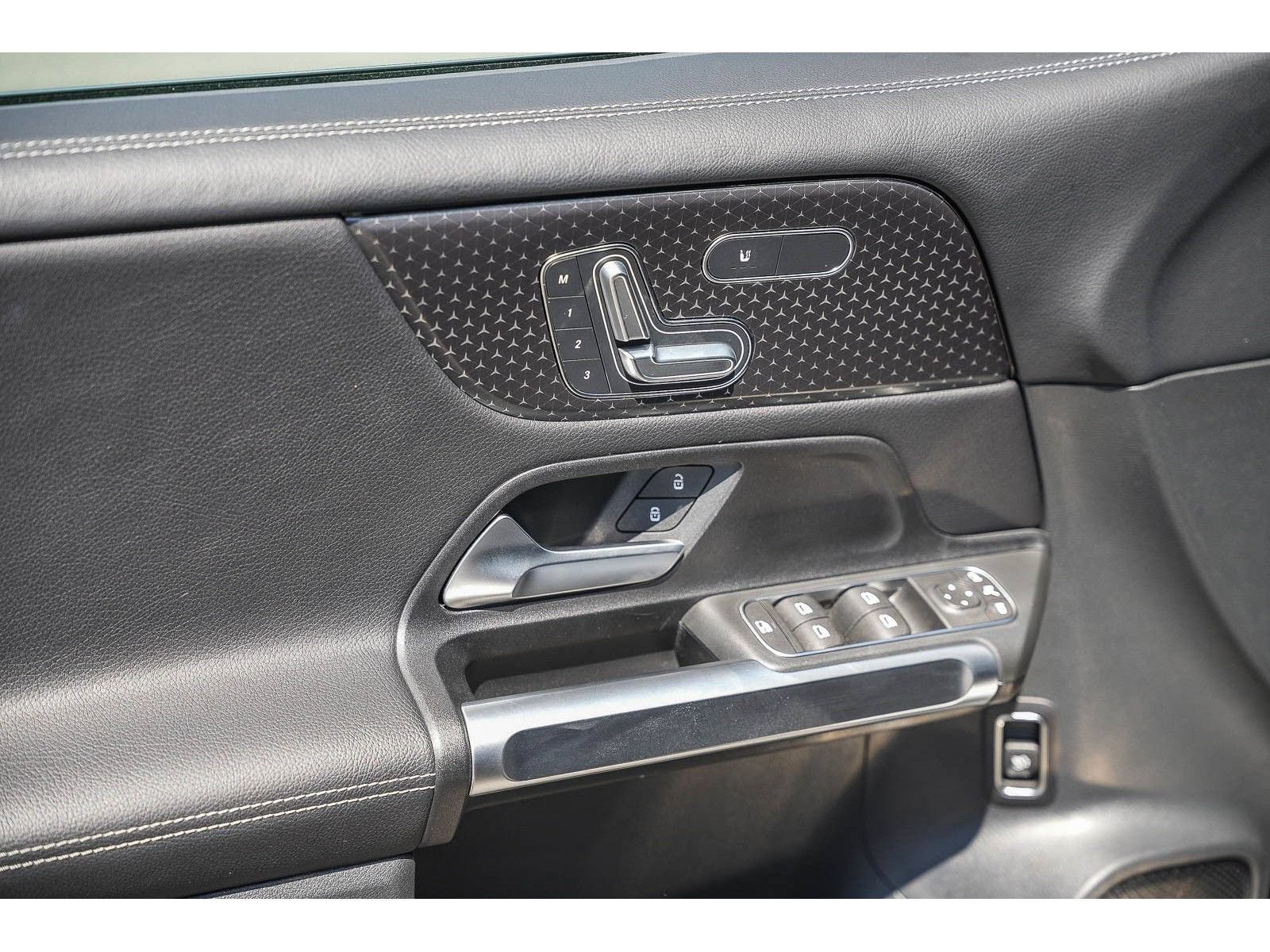 Certified 2026 Mercedes-Benz GLB 250 image 20