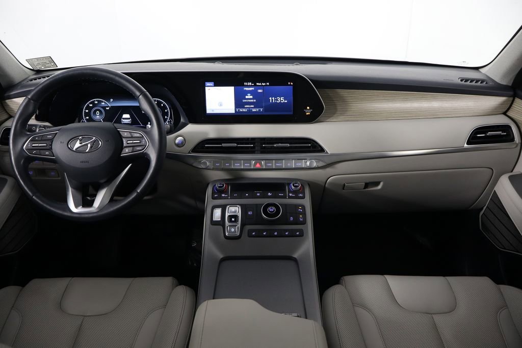 Used 2021 Hyundai Palisade Limited image 13
