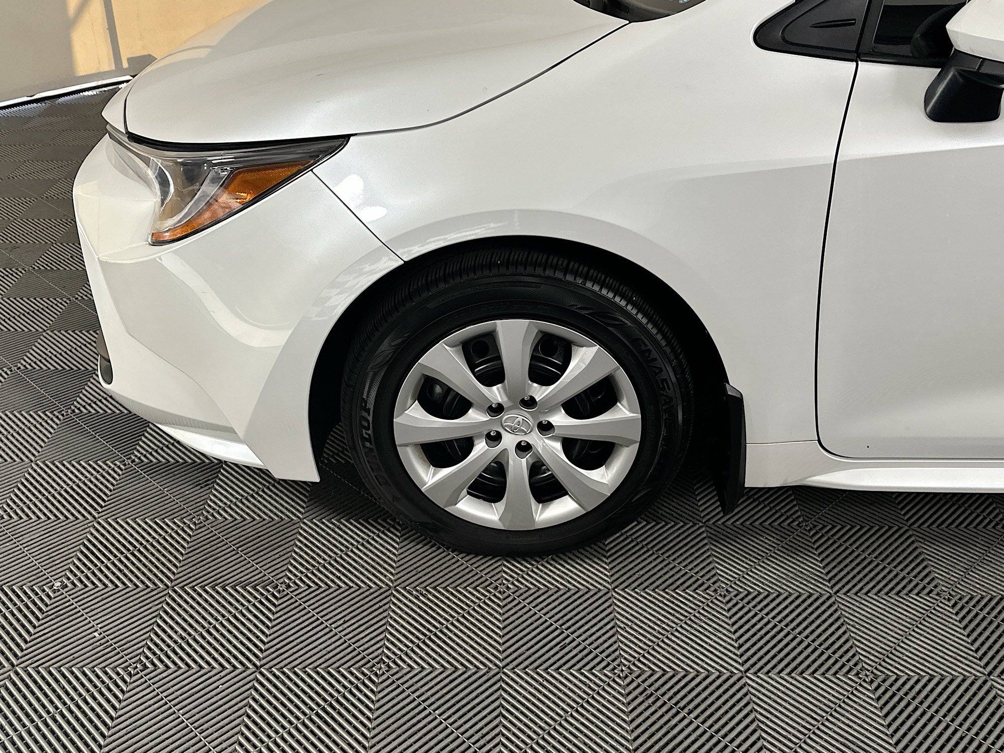 Certified 2025 Toyota Corolla LE FWD image 11