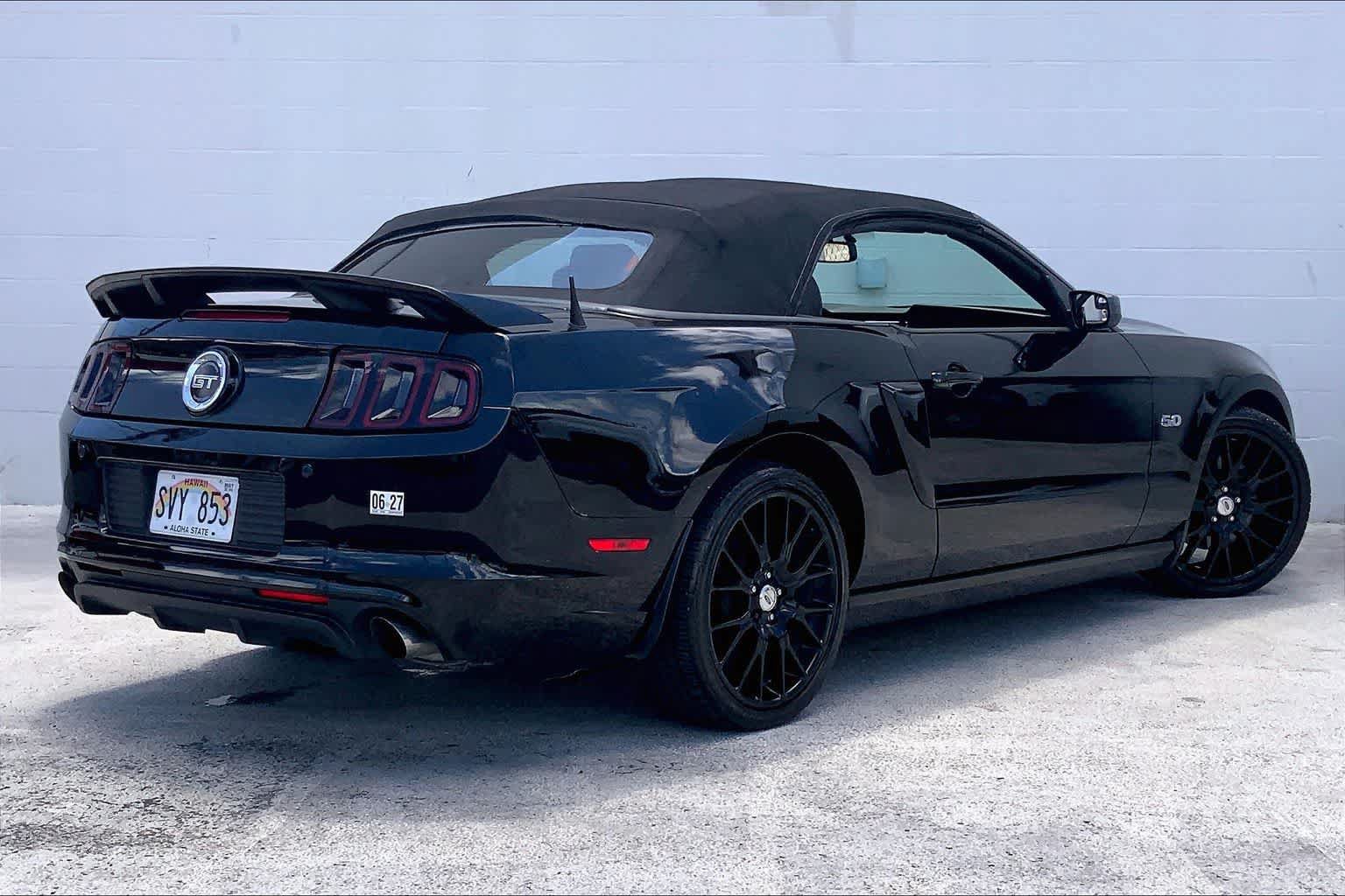 Used 2014 Ford Mustang GT Premium w/ Electronics Package RWD image 21