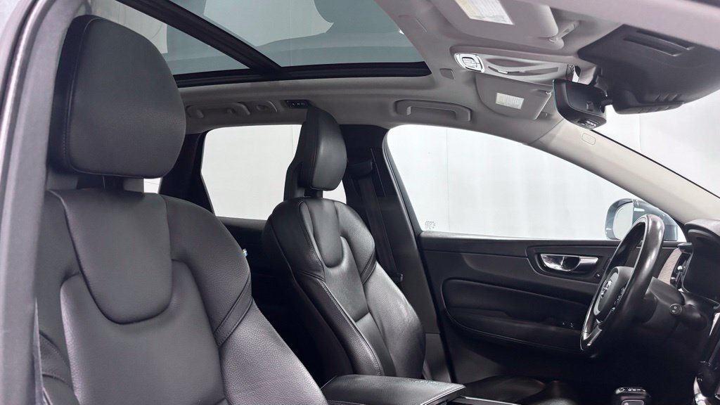 Used 2018 Volvo XC60 T6 Inscription w/ Convenience Package AWD/4WD image 19