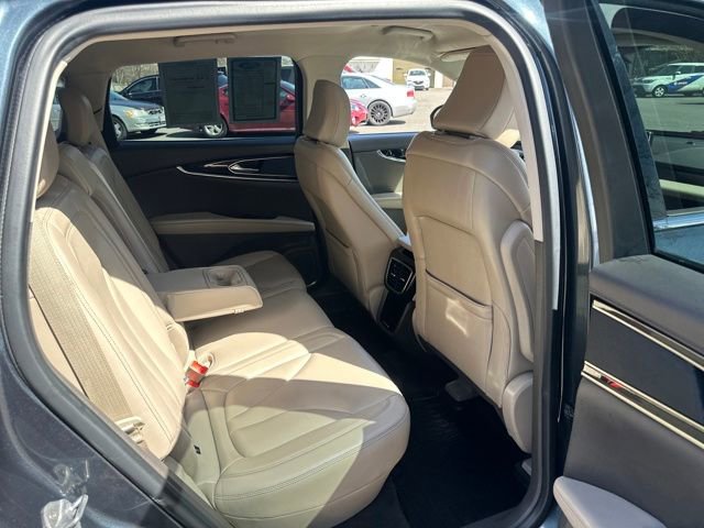 Used 2022 Lincoln Nautilus AWD w/ Premium Package image 22