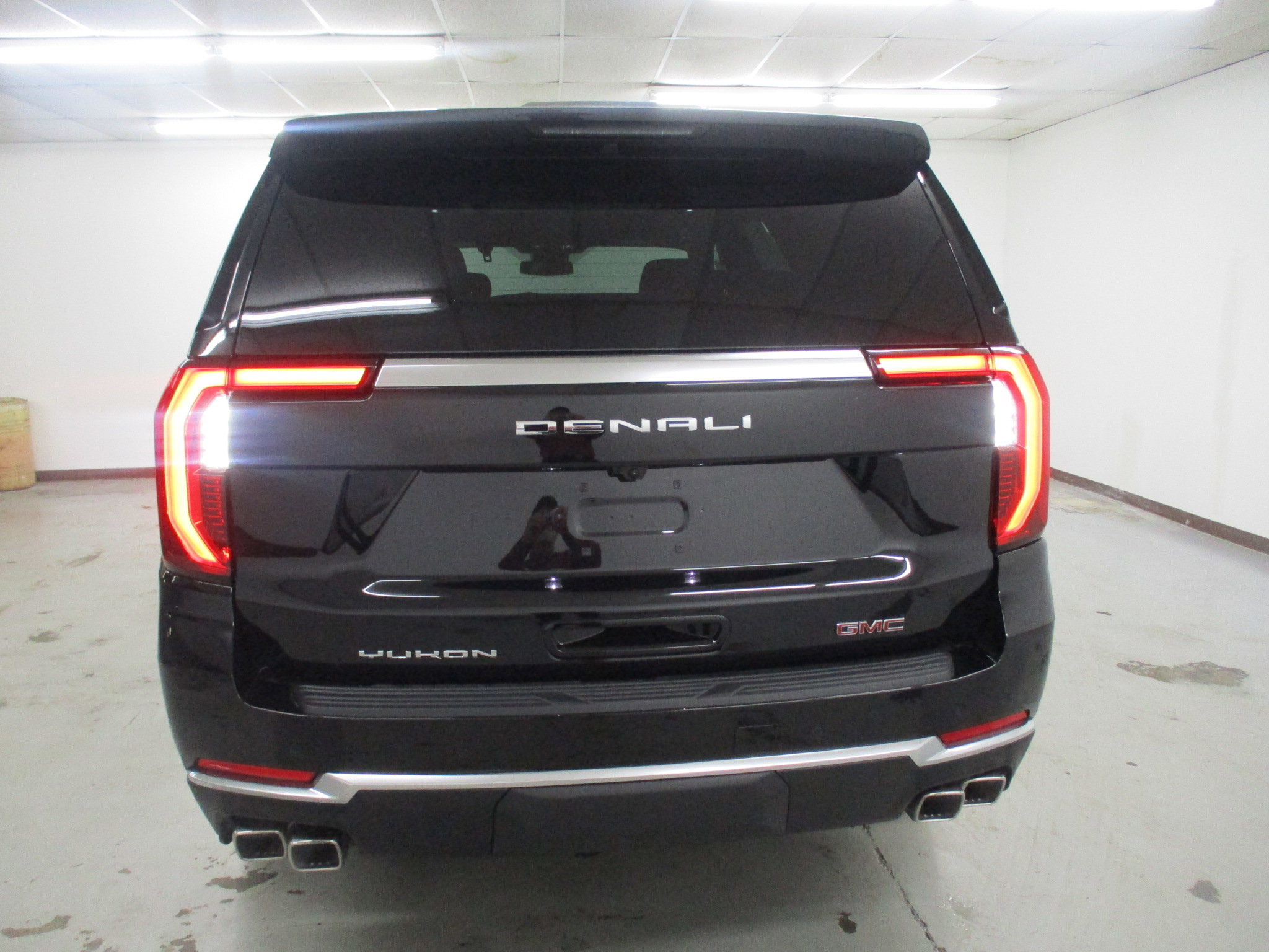New 2026 GMC Yukon Denali w/ Sun & Power Step Package AWD/4WD image 7