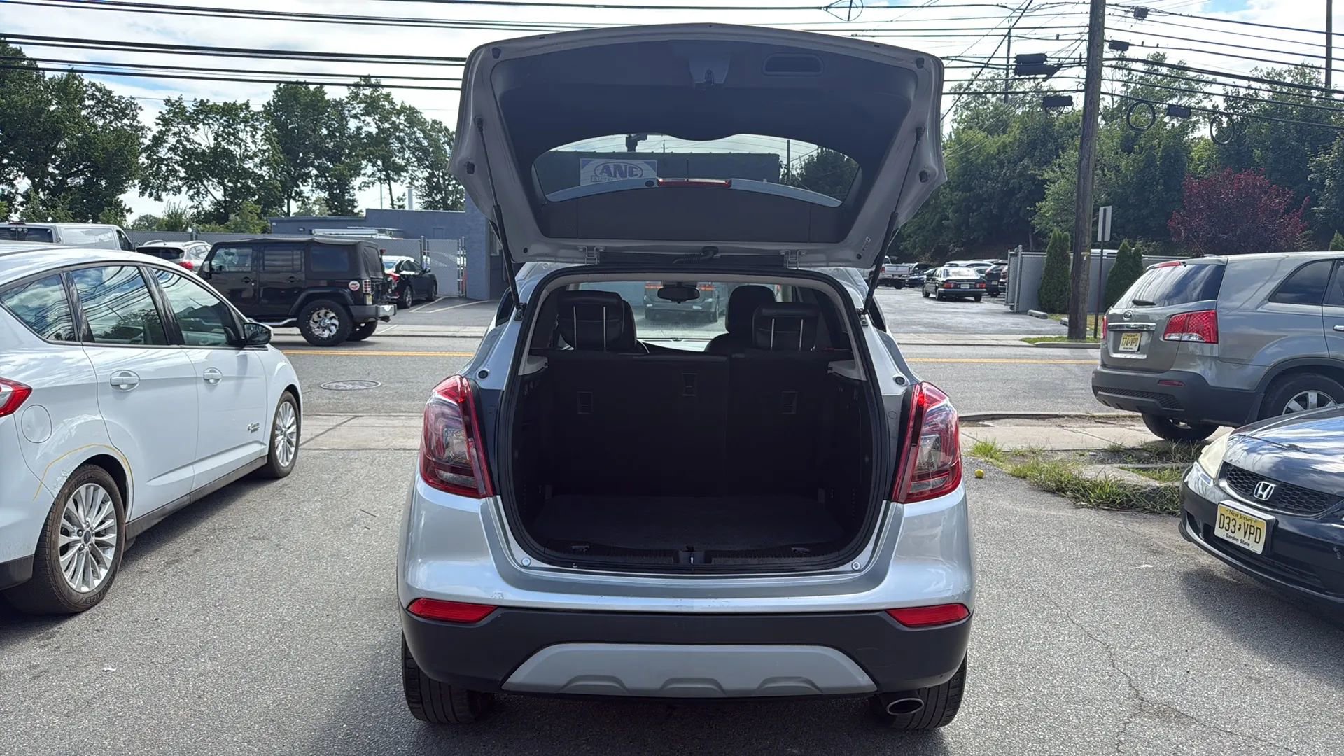 Used 2018 Buick Encore Preferred image 28