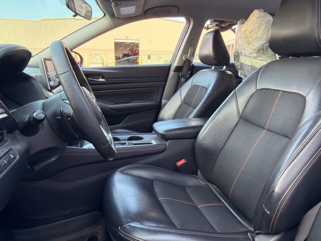 Used 2021 Nissan Altima 2.5 SR FWD image 12