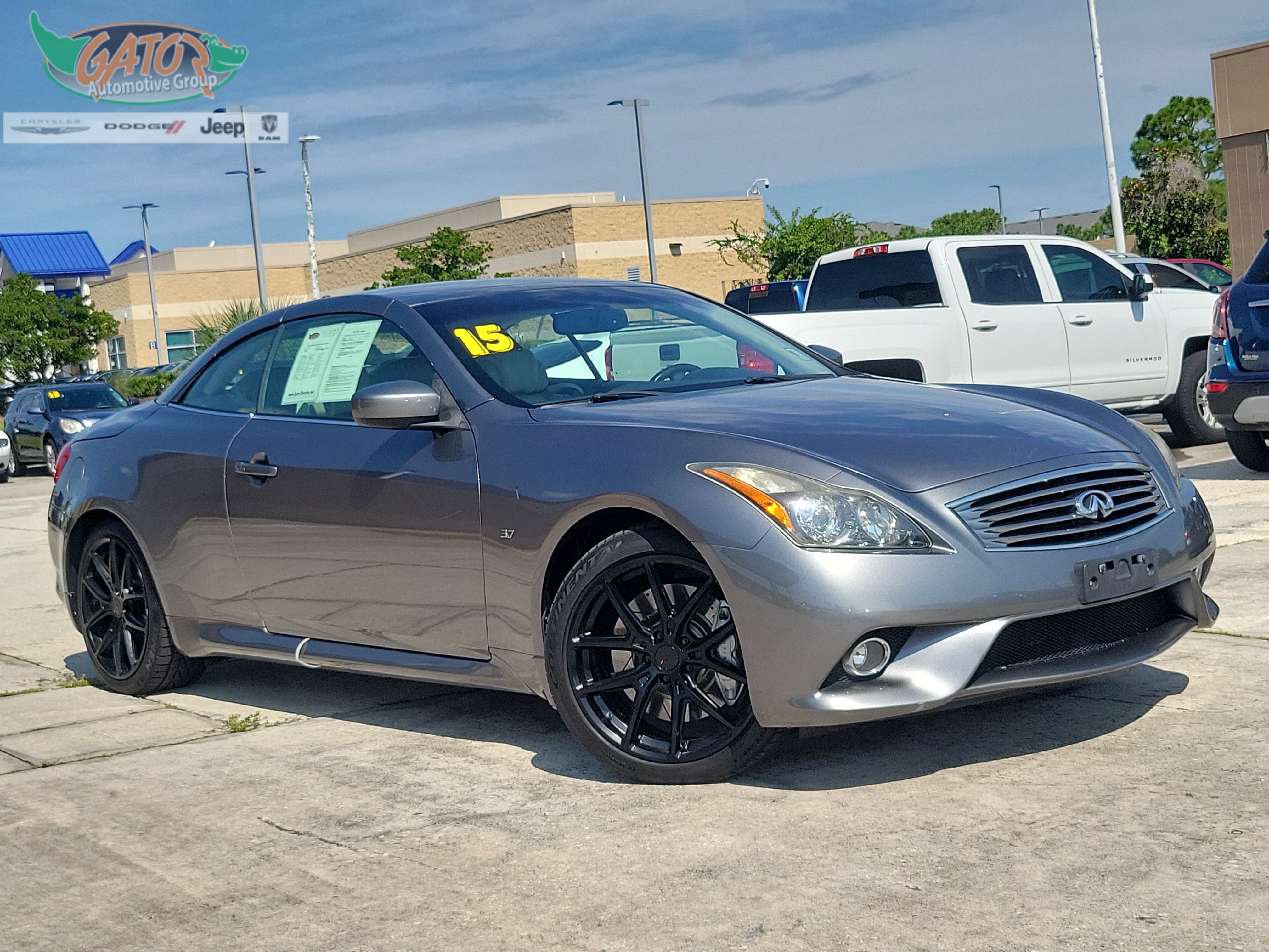 Used 2015 INFINITI Q60 Convertible w/ Premium Package RWD image 1