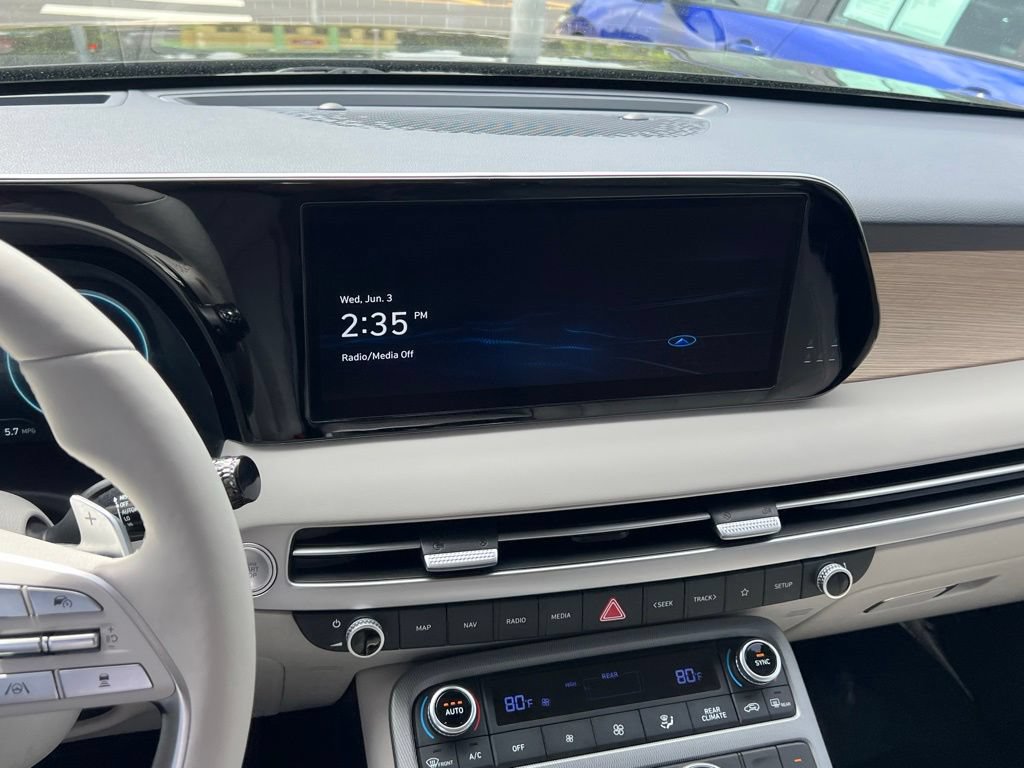 Used 2023 Hyundai Palisade Limited FWD image 19