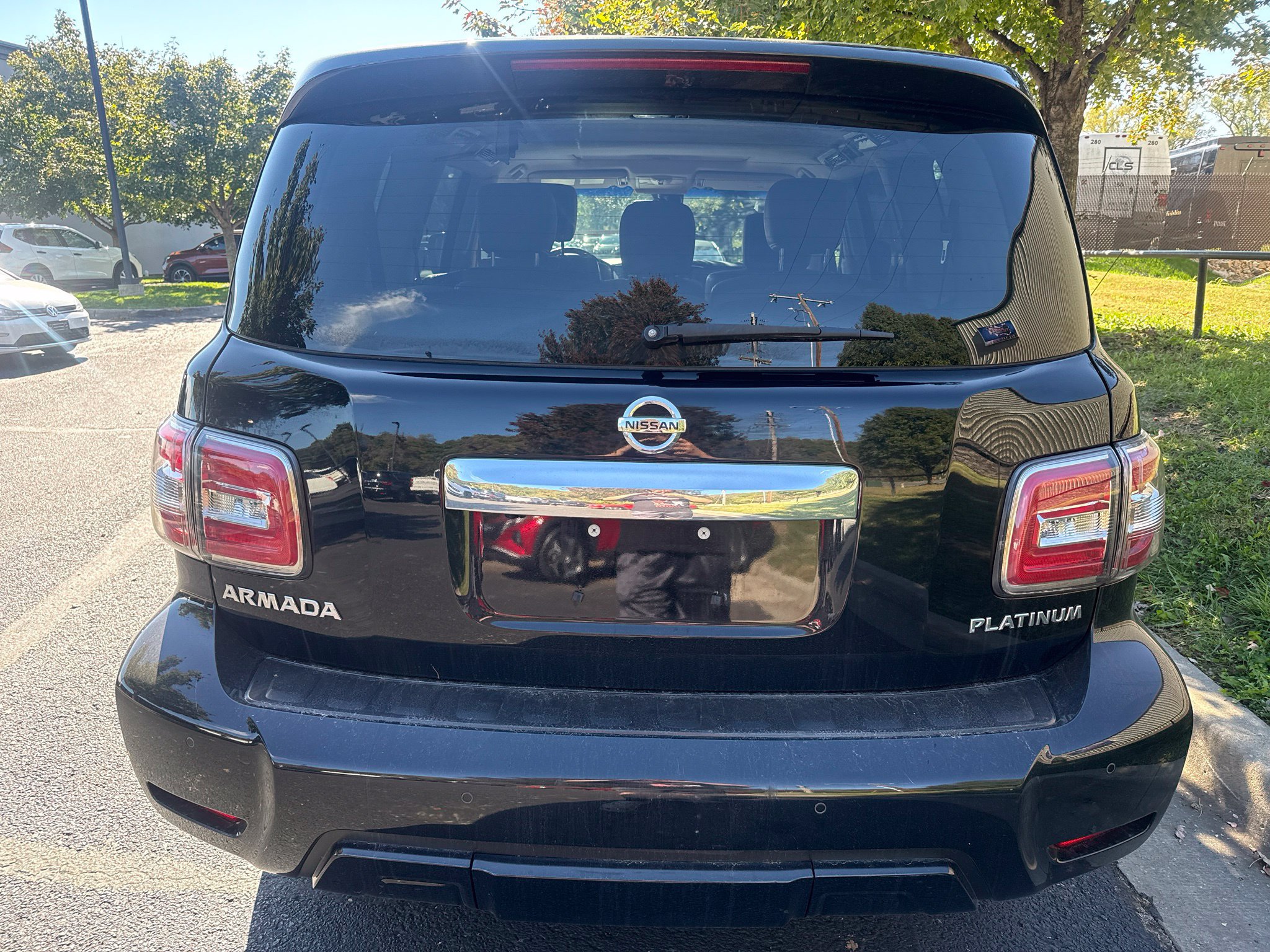Used 2017 Nissan Armada Platinum AWD/4WD image 6
