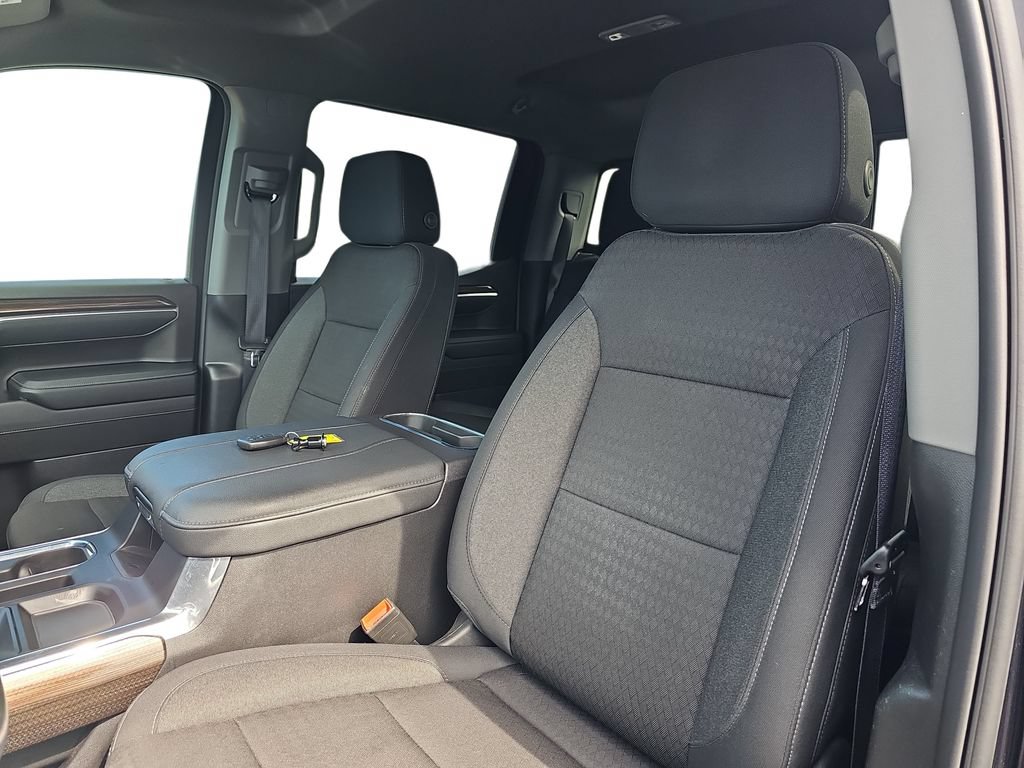 Used 2024 Chevrolet Silverado 1500 RST AWD/4WD image 15