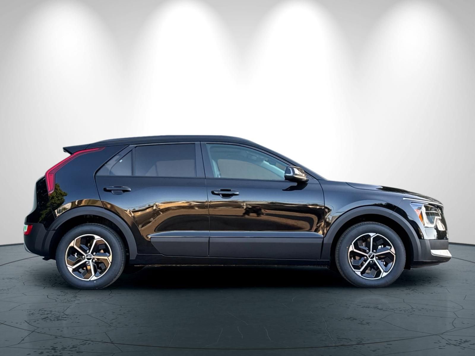 New 2026 Kia Niro EX image 3