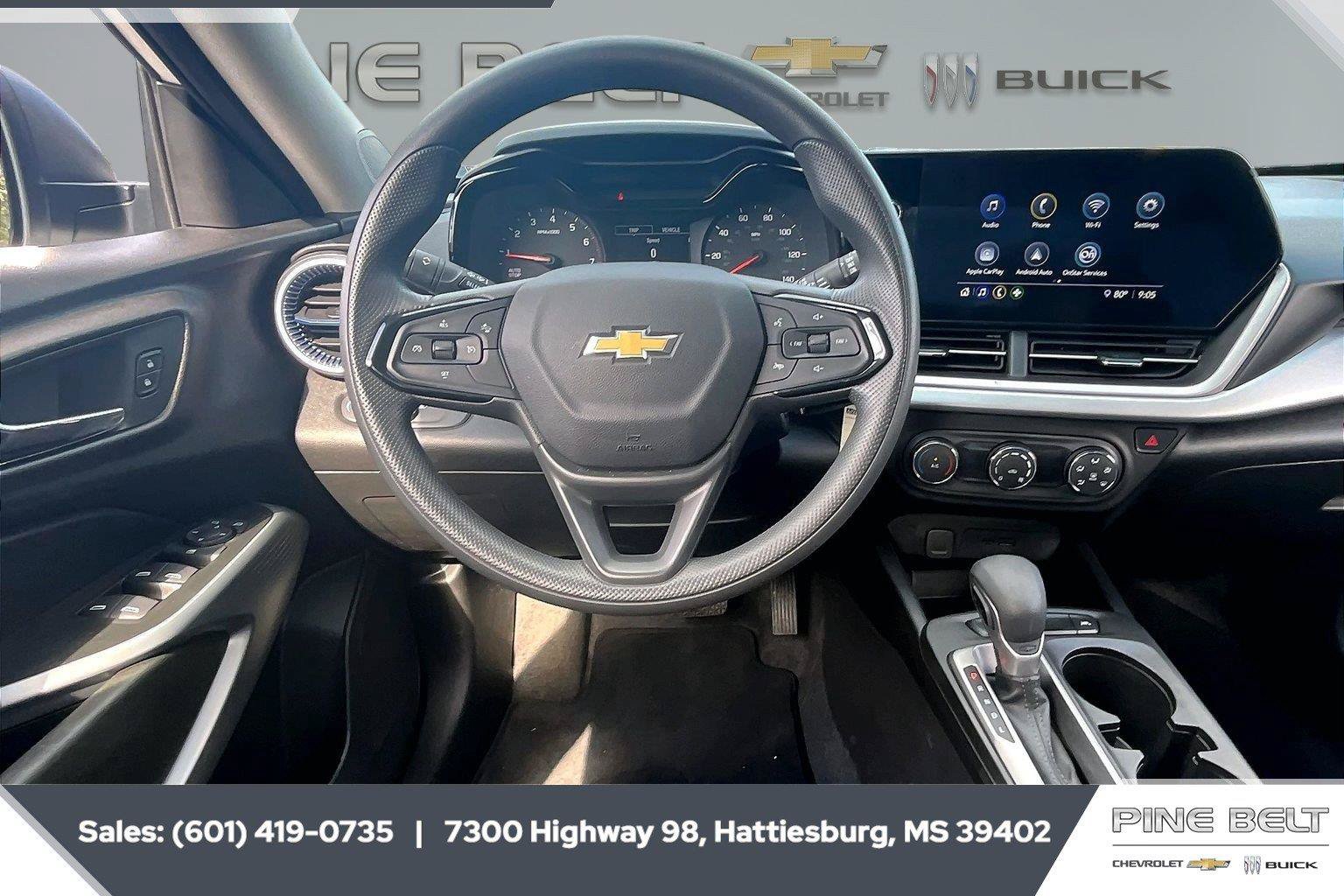 Used 2026 Chevrolet Trax LS FWD image 5