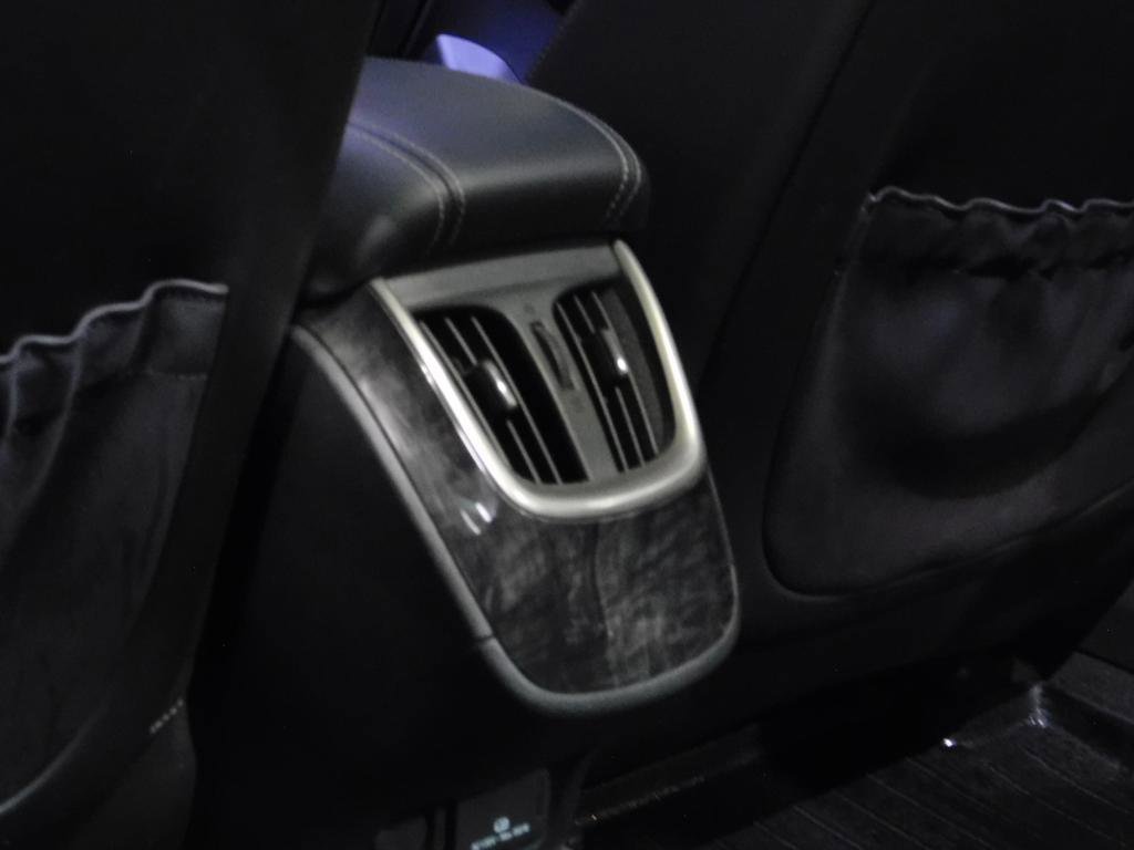 Used 2014 Buick LaCrosse Base image 10