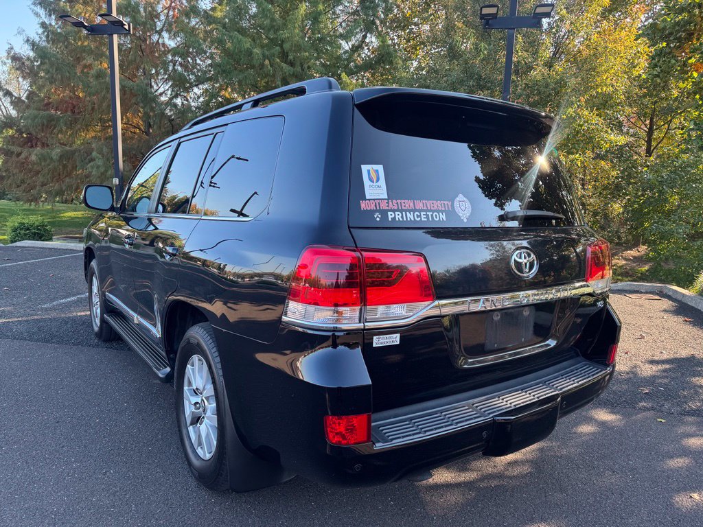 Used 2018 Toyota Land Cruiser w/ Carpet Mat Package AWD/4WD image 3