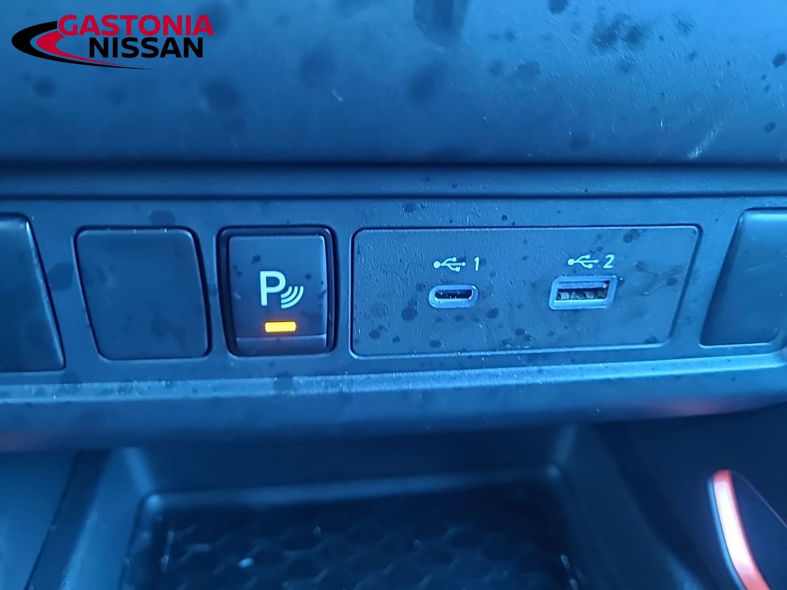 Used 2024 Nissan Frontier Pro-X w/ Technology Package image 36