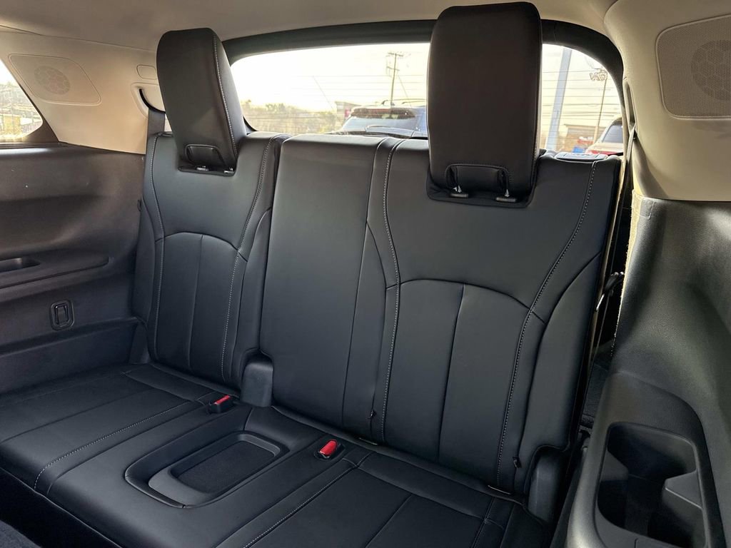 New 2026 INFINITI QX60 Luxe image 19