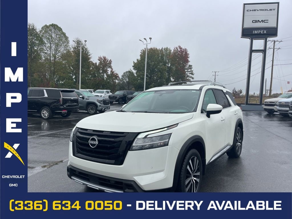 Used 2024 Nissan Pathfinder Platinum w/ Black Appearance Package image 1