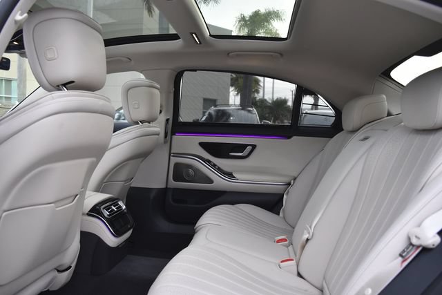 Used 2023 Mercedes-Benz S 500 4MATIC image 23