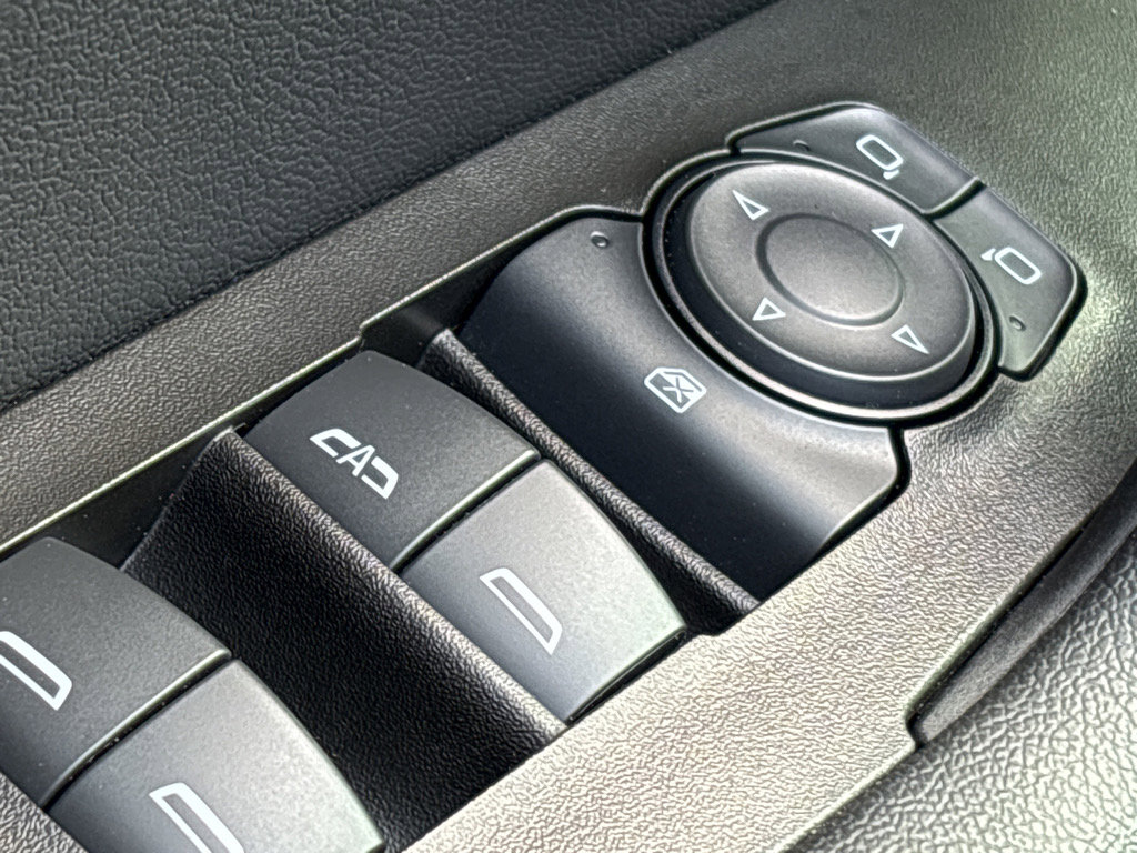 New 2025 Chevrolet Blazer LT w/ Convenience Package FWD image 27