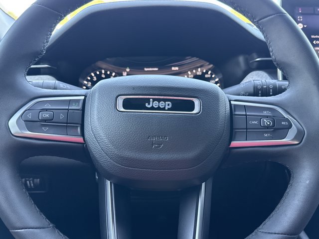 Used 2024 Jeep Compass Latitude AWD/4WD image 18