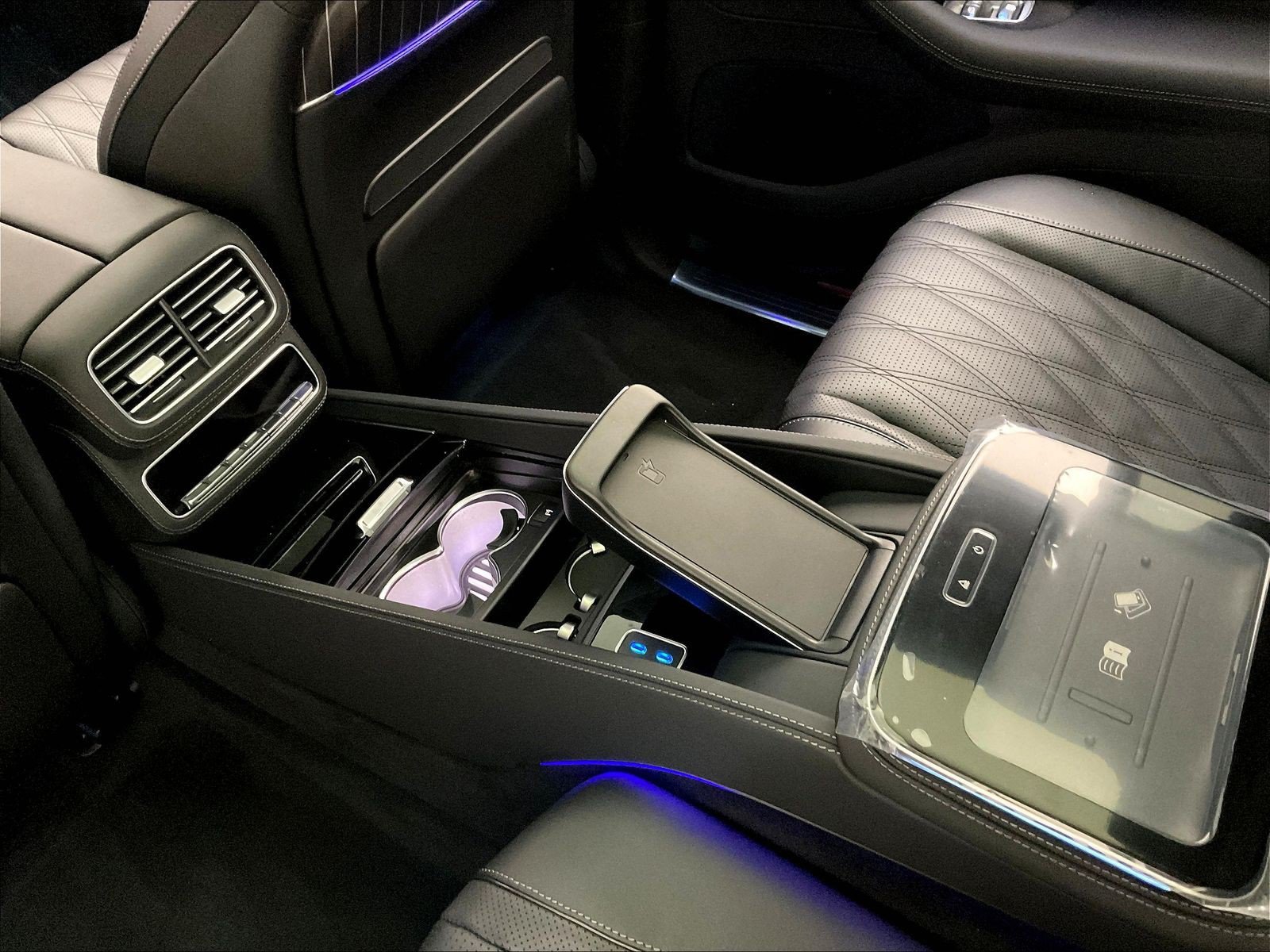 New 2026 Mercedes-Benz Maybach GLS 600 4MATIC image 21