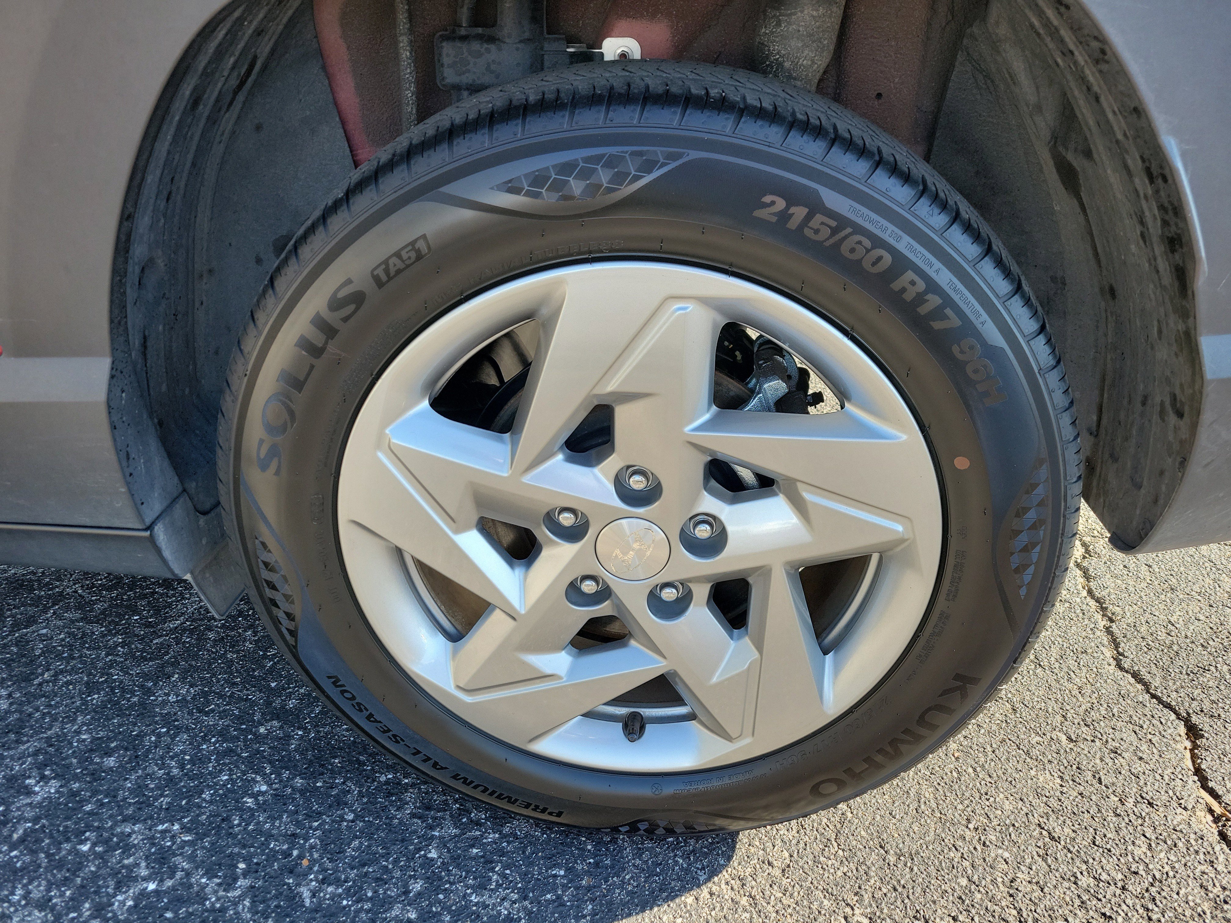 Used 2024 Hyundai Kona SE image 28