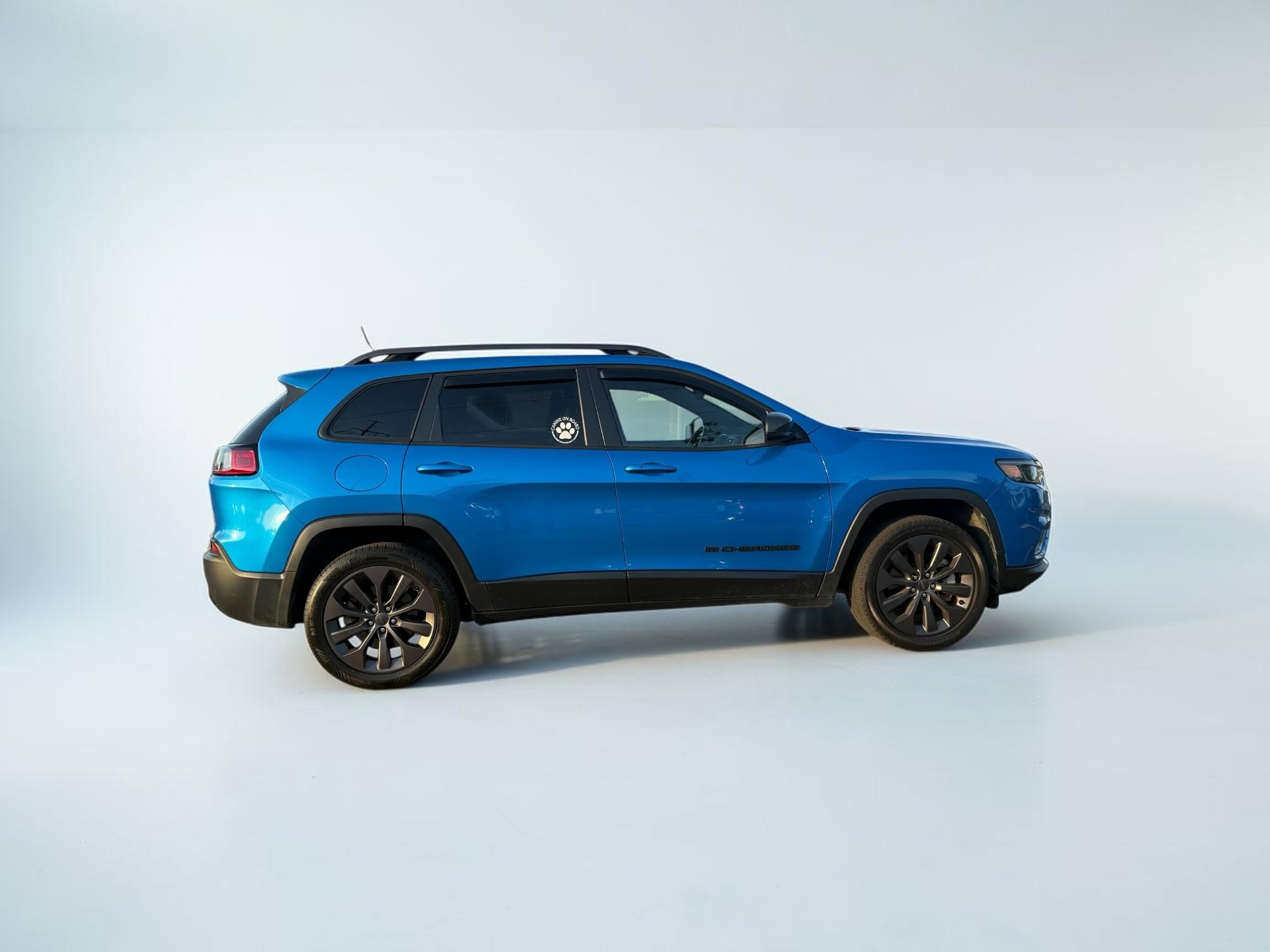 Used 2021 Jeep Cherokee Latitude Lux 80th Anniv w/ Quick Order Package 26U 80TH image 3