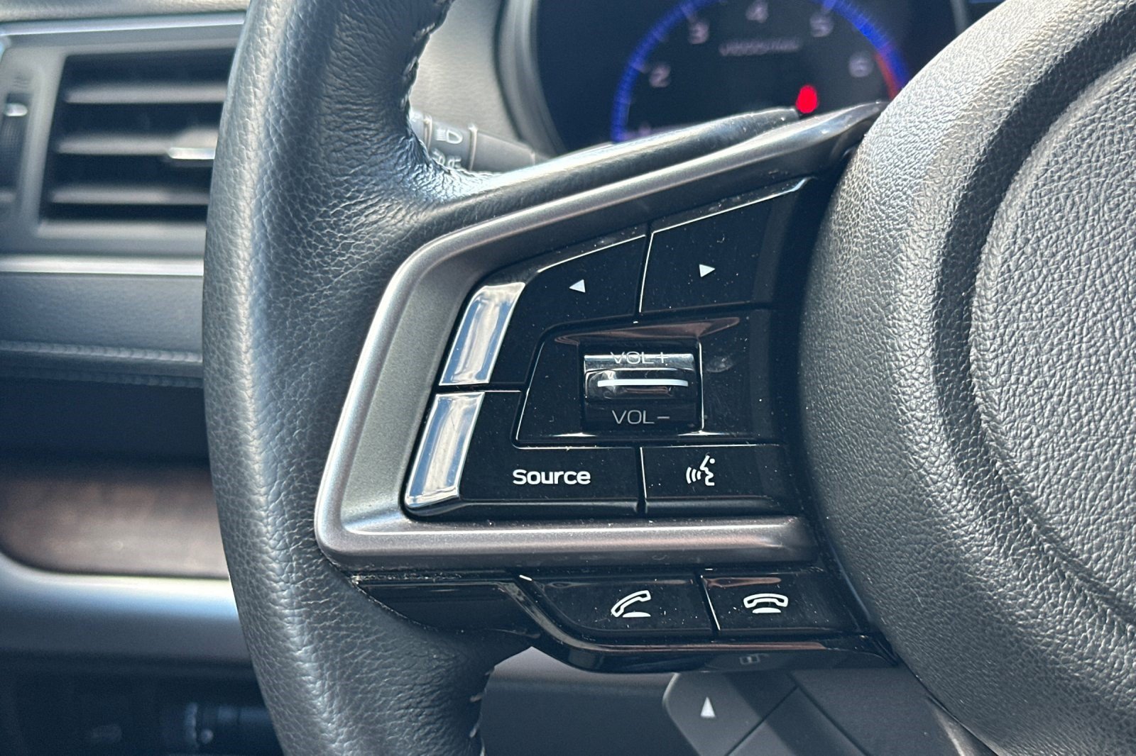 Used 2018 Subaru Outback 2.5i Limited AWD/4WD image 31