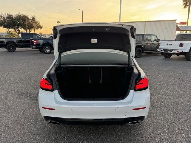 Used 2021 BMW 530i w/ Executive Package image 5