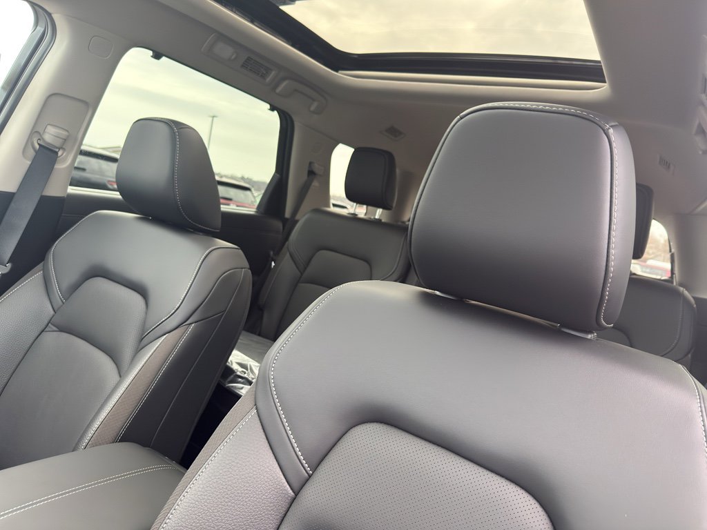 New 2026 Nissan Pathfinder SL image 27