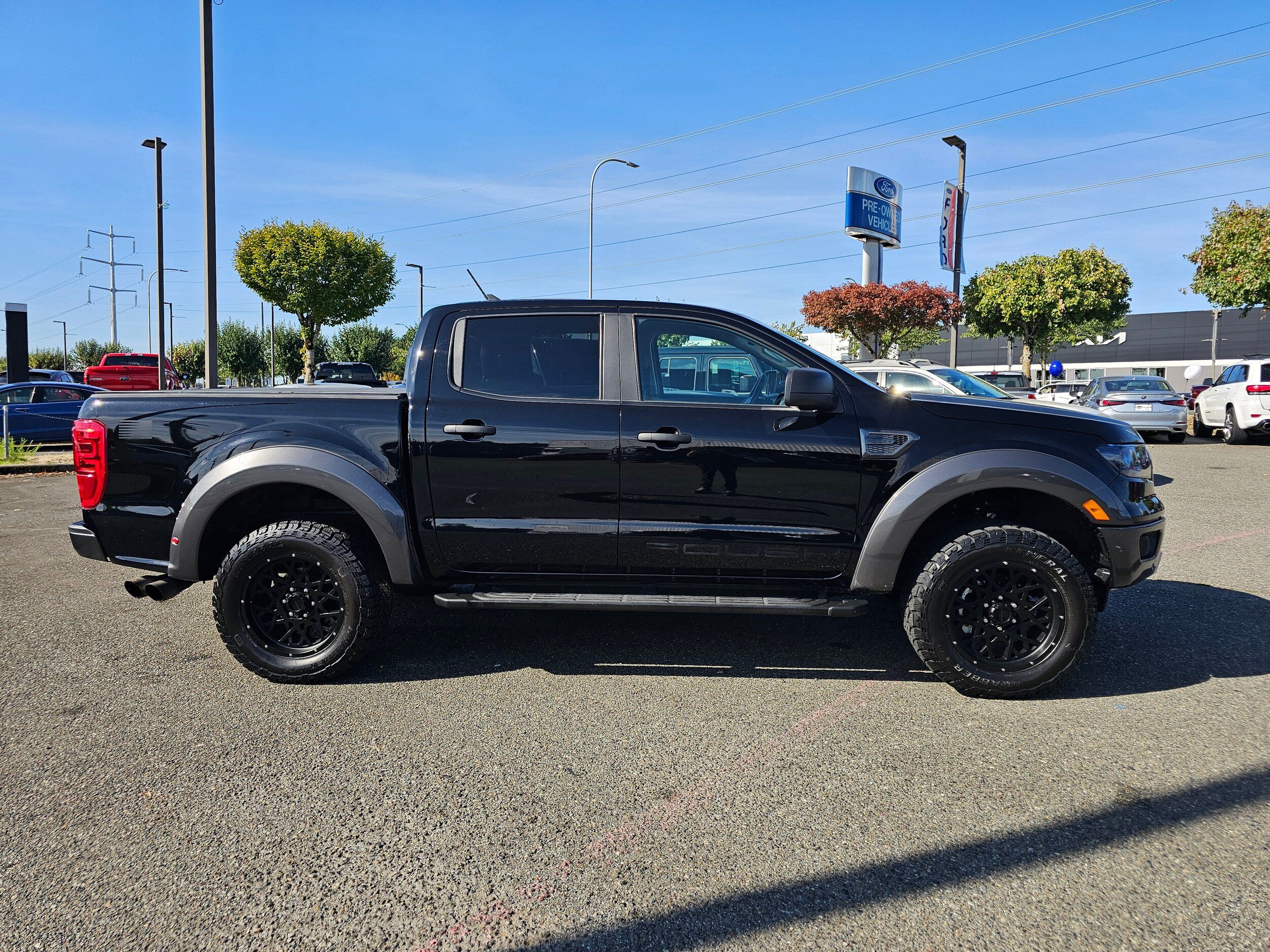 Used 2021 Ford Ranger XLT w/ Equipment Group 302A High AWD/4WD image 4