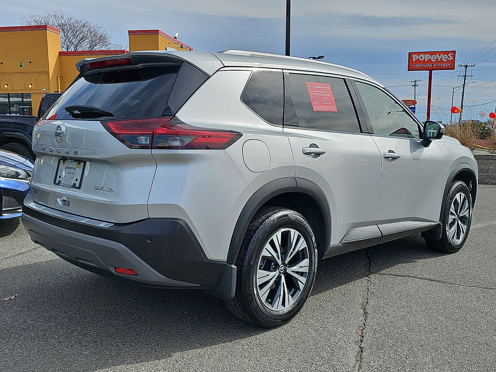Certified 2021 Nissan Rogue SV w/ Premium Package image 6