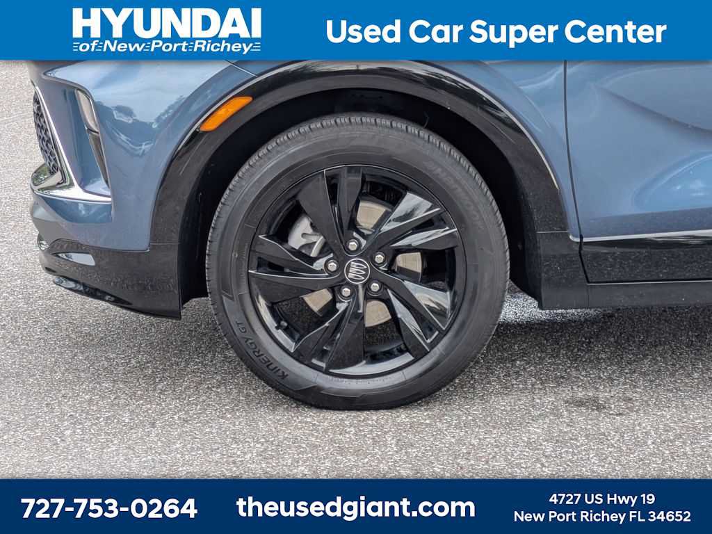Used 2024 Buick Encore GX Sport Touring FWD image 10