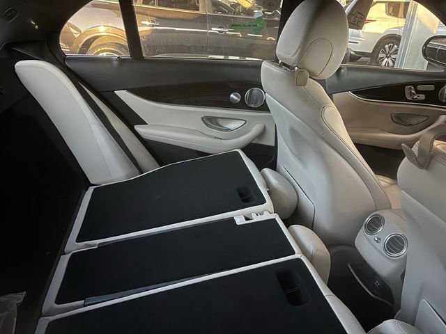 Used 2019 Mercedes-Benz E 300 image 9