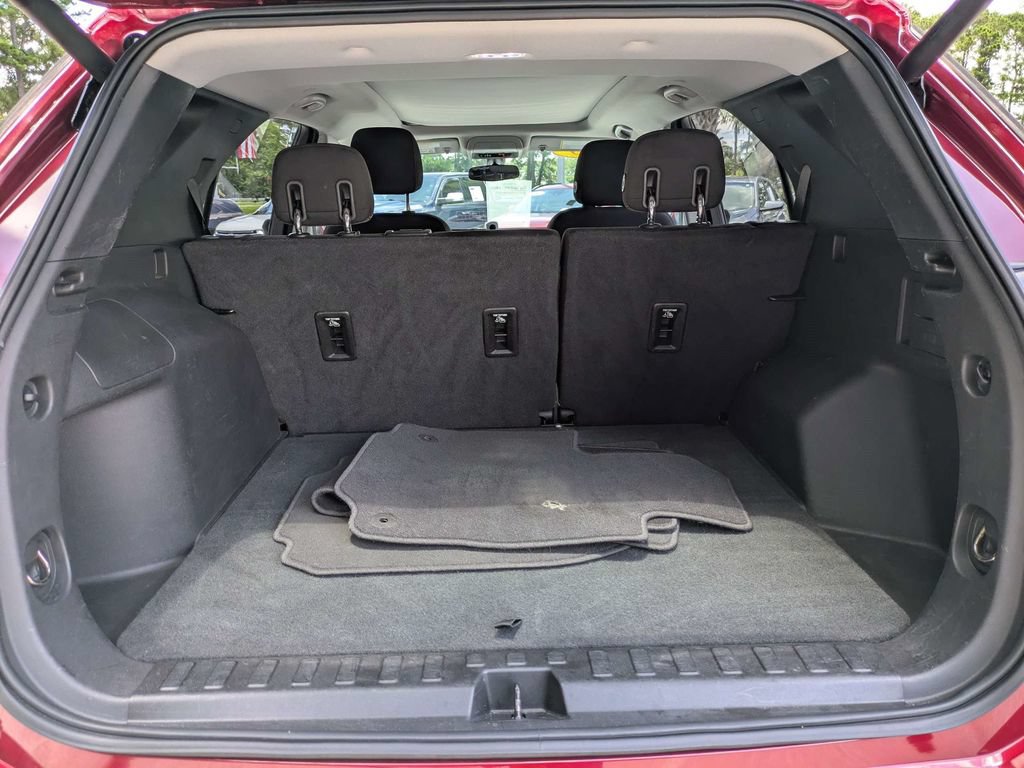 Used 2018 Chevrolet Equinox LT w/ Sun & Infotainment Package AWD/4WD image 13