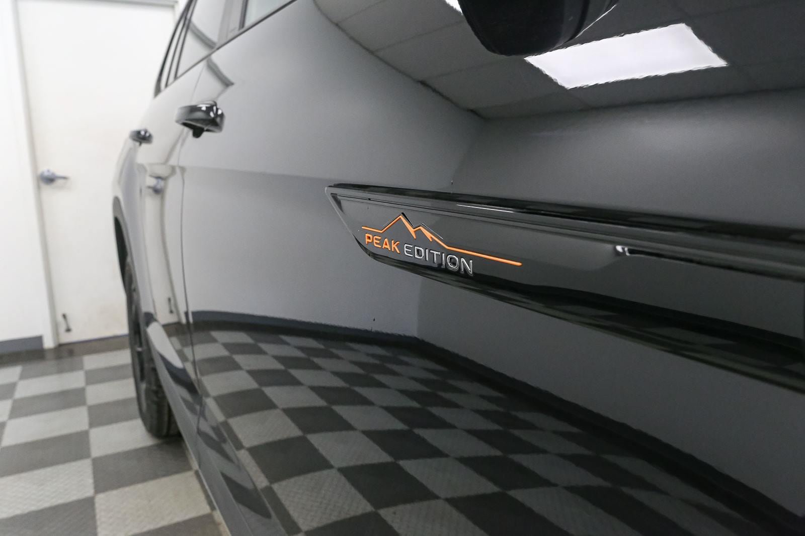 New 2026 Volkswagen Atlas Peak Edition AWD/4WD image 8