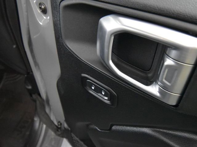 Used 2019 Jeep Wrangler Unlimited Sport image 45