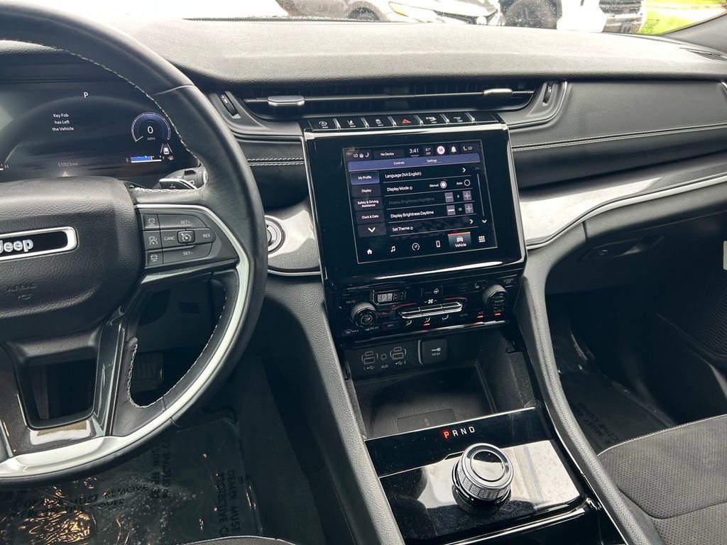 Used 2022 Jeep Grand Cherokee L Laredo RWD image 20